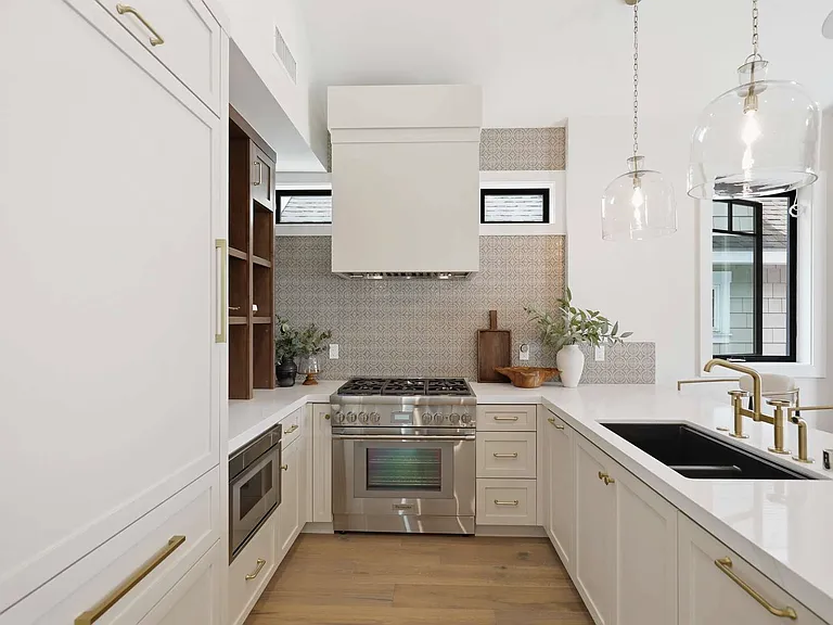 845 G Ave — Photo 6