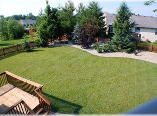 7524 Stonebridge Golf Dr, Maryville, IL 62062