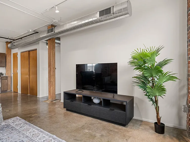 Harbach Lofts — Photo 89