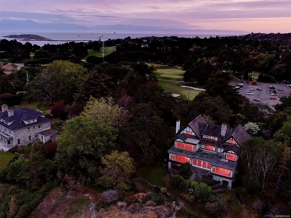 1101 Beach Dr, Victoria, BC V8S 2N2 MLS 932440 Zillow