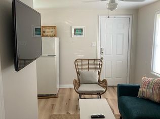 405 4th St N, Carolina Beach, NC 28428