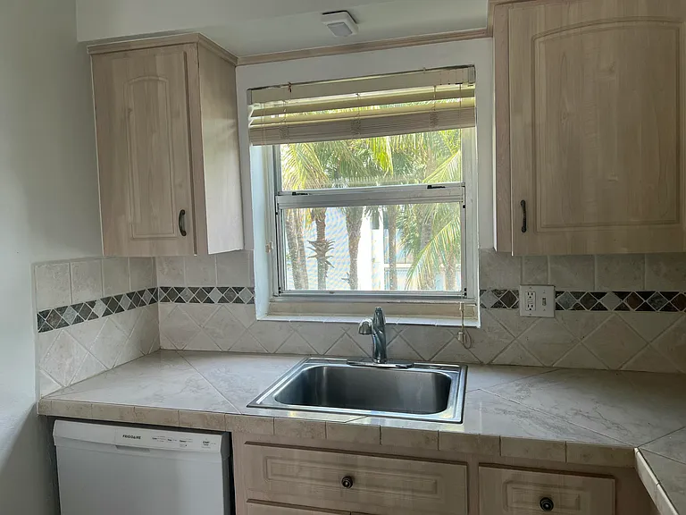 2600 S Ocean Dr #S216 — Photo 17