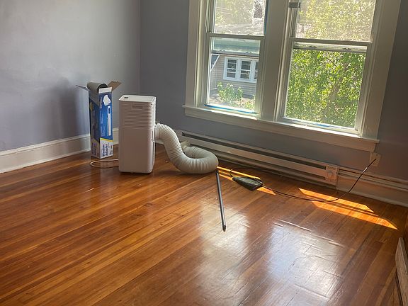 4th image of 12 Judd St #3