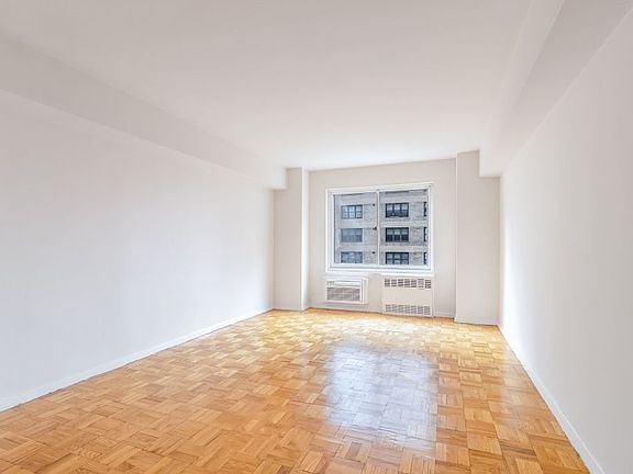 5th image of 249 E 48th St APT 5B