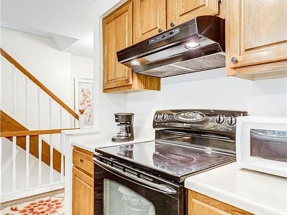 4th image of 2938 Heatherwood Ct