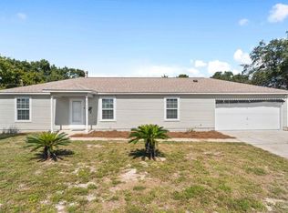 8700 Rio Vista Dr, Navarre, FL 32566