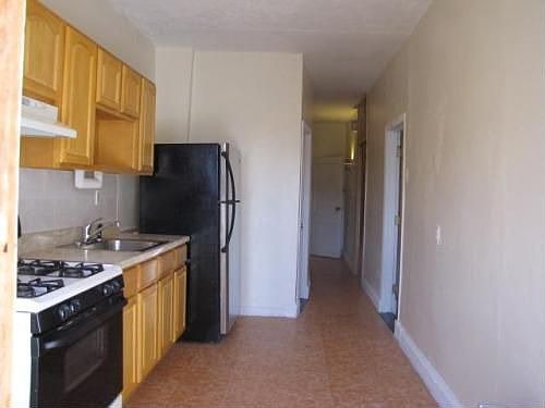 2nd image of 234 Parkville Ave