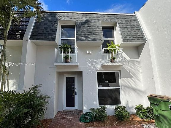 4th image of 13510 NE 21st Ct