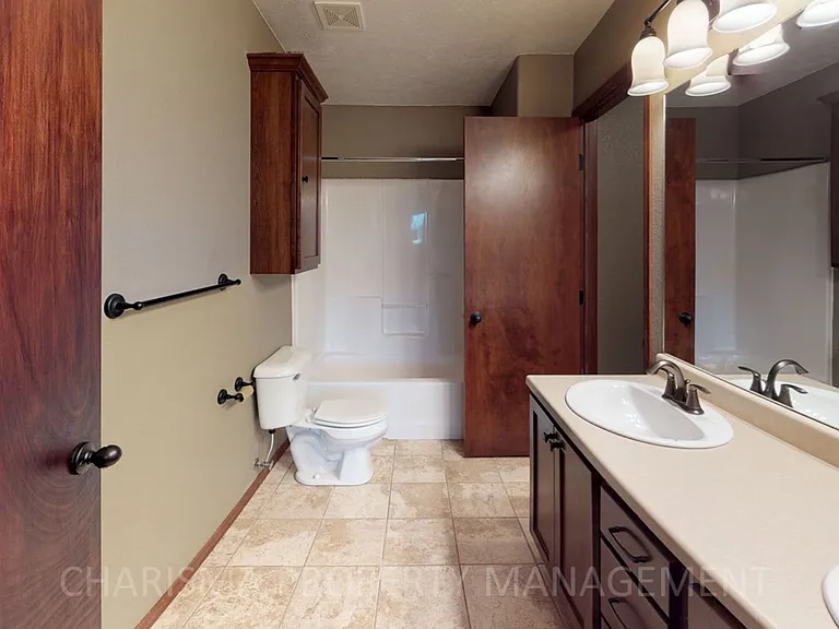 4224-4318 N Pennsylvania Ave #AVE;-6508-6606 — Photo 20