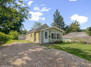 912 Elder Ln, Des Moines, IA 50315
