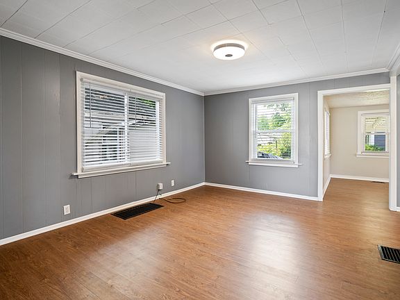 5th image of 810 N Luett Ave