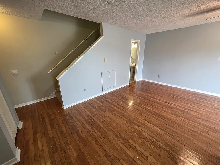 317 Hayden Rd #6 — Photo 6