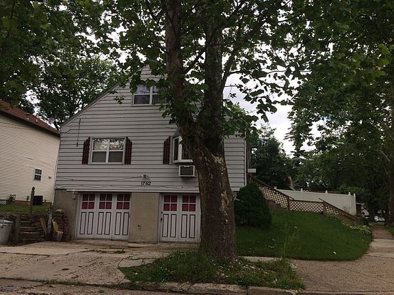 3rd image of 1762 Lexington Ave