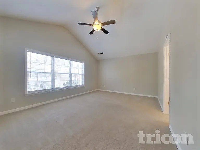 411 Yarrow Way — Photo 10