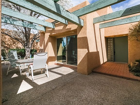 2nd image of 4272 Indian Springs Dr NE