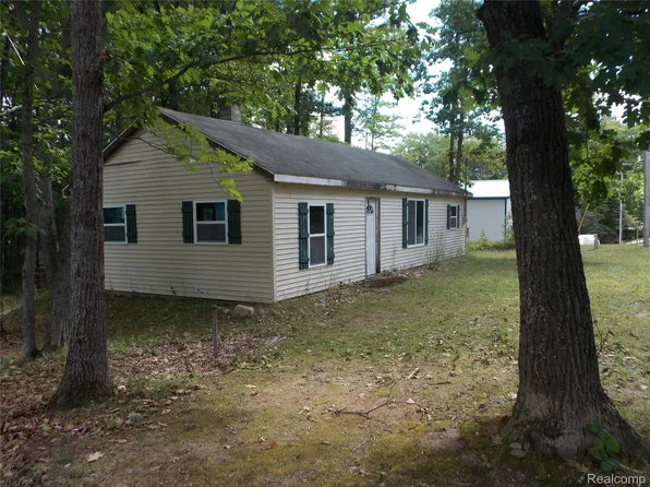 464 Karcher Rd, Rose City, MI 48654