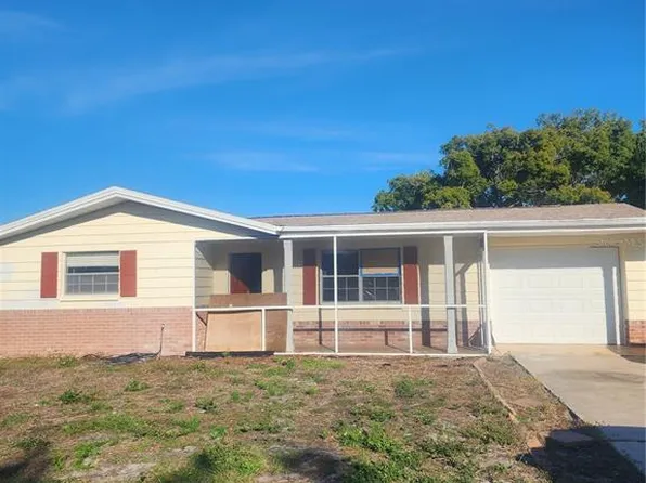 3404 Columbus Dr, Holiday, FL 34691