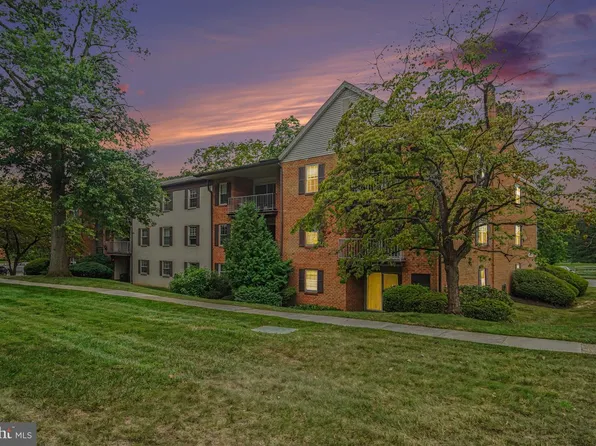 294 Drummers Ln #294, Wayne, PA 19087