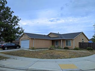 245 Feather Ct, Tulare, CA