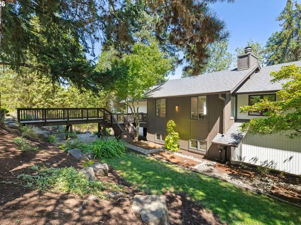 27 Marlboro Ln, Eugene, OR 97405