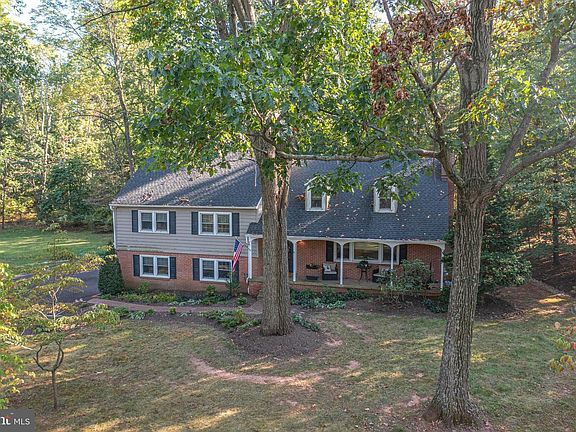4th image of 1679 Supplee Rd