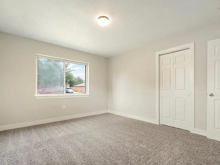 1220 Tucson St — Photo 11