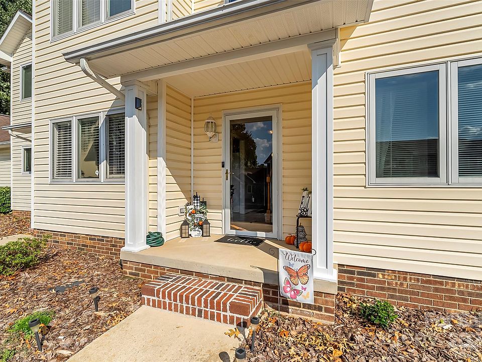 1st image of 3386 White Oak Ct