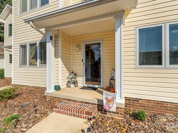 3386 White Oak Ct, Claremont, NC 28610
