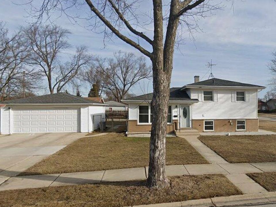 1st image of 450 W Rose Ave