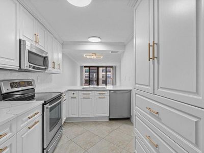 8 Royal Palm Way #2060, Boca Raton, FL, 33432