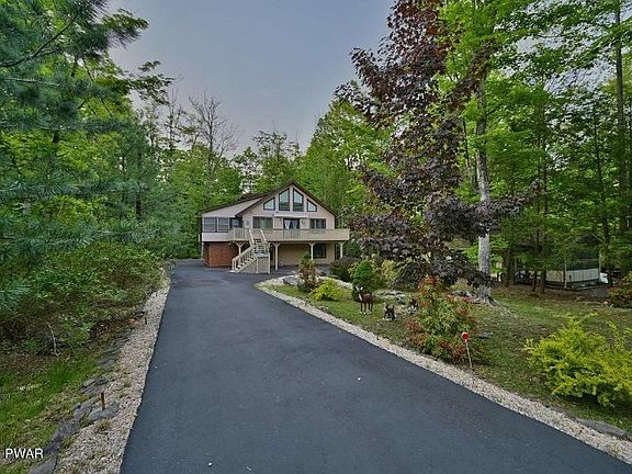 2nd image of 20 Underwood Ln