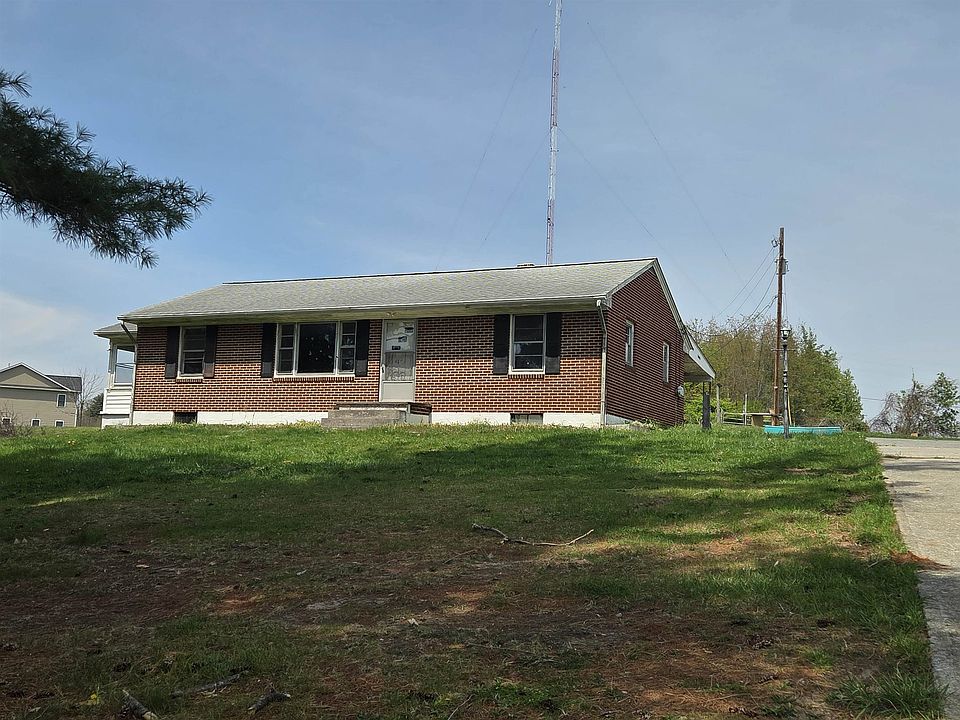 2nd image of 7497 Meredith Ln