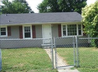3704A Wooddale Ln, Greensboro, NC 27405