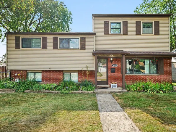 34211 Viceroy Dr, Sterling Heights, MI 48310