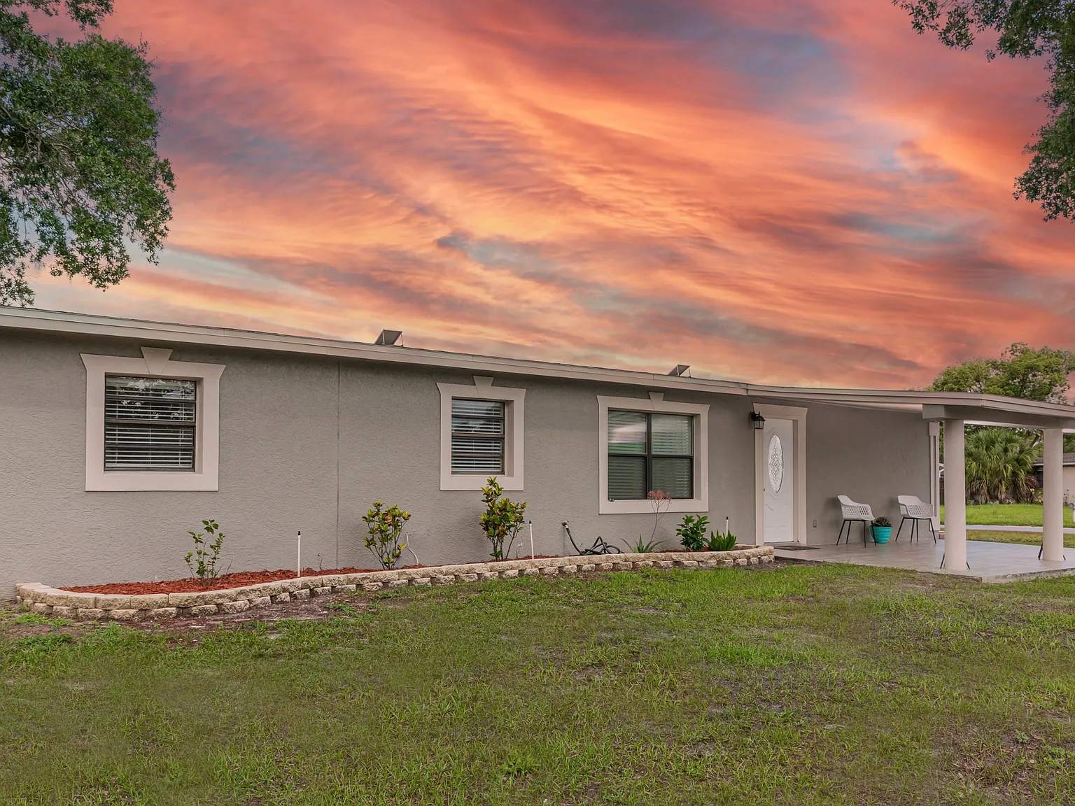 4 bed, 1524 sqft, $2,300 — Photo 1