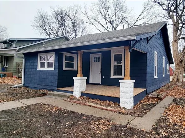 831 North St, Iola, KS 66749