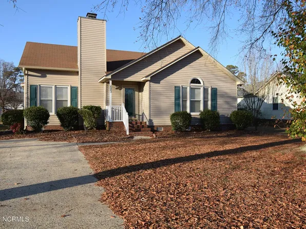 623 Bayberry Ln, Winterville, NC 28590