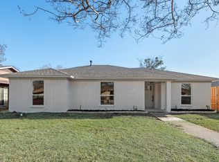 710 Worcester Ln, Garland, TX 75040