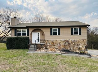 2408 Bishops Bridge Rd, Knoxville, TN 37922
