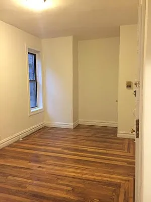 Rented by Lang Realty LLC | media 21