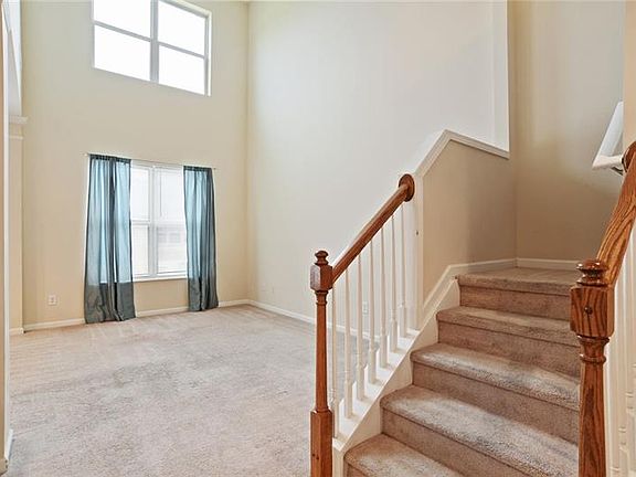 4th image of 5126 Madeline Pl
