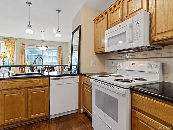 3rd image of 157 Leeder Hill Dr APT 102