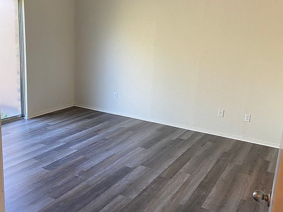 5th image of 2500 E Park Blvd