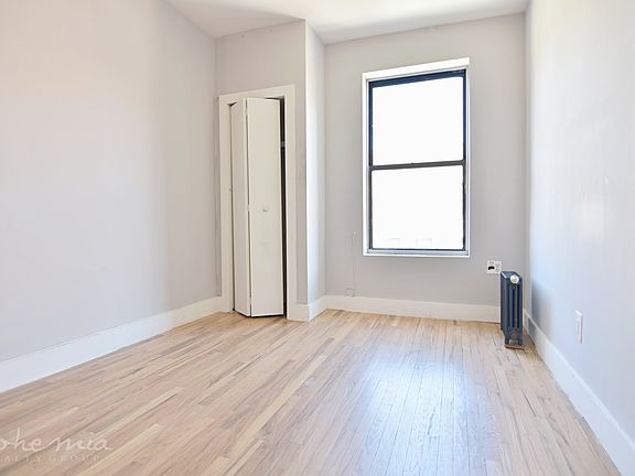 3rd image of 516 W 159th St APT 17