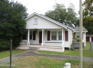 200 Rosemary Ln, Laurinburg, NC 28352