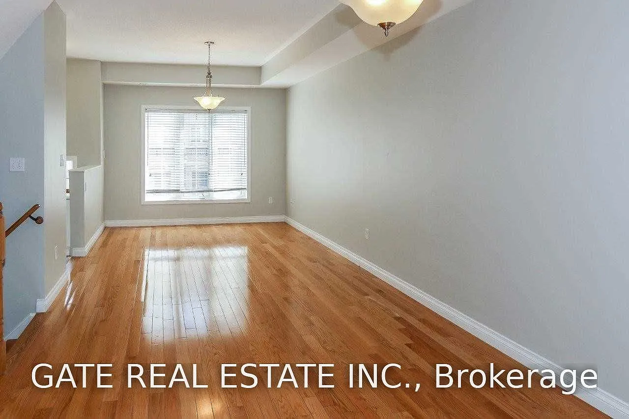 3 bed, $3,000 — Photo 4