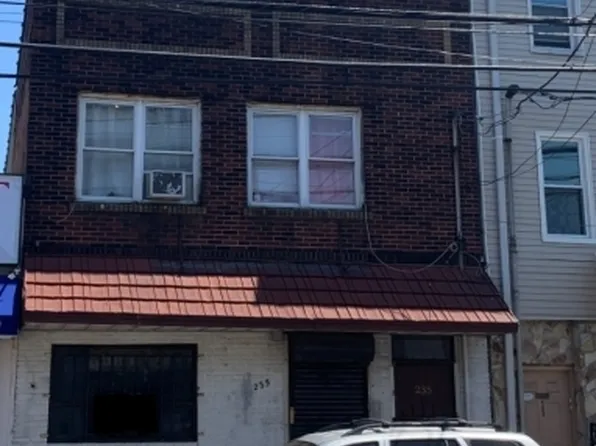 235 2Nd St, Elizabeth City, NJ 07206