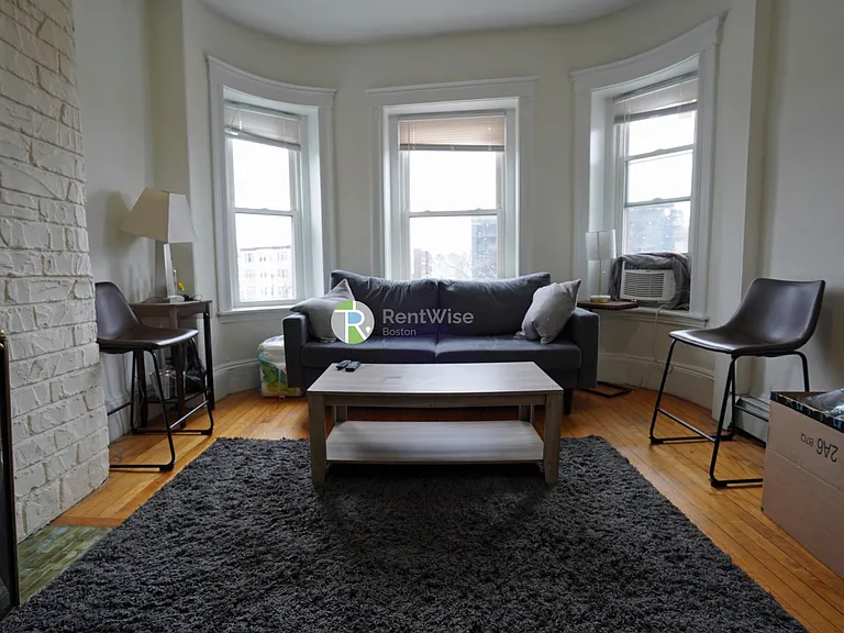 1320 Commonwealth Ave #9 — Photo 8