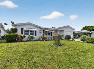 1104 W Ocean Avenue, Boynton Beach, FL 33426