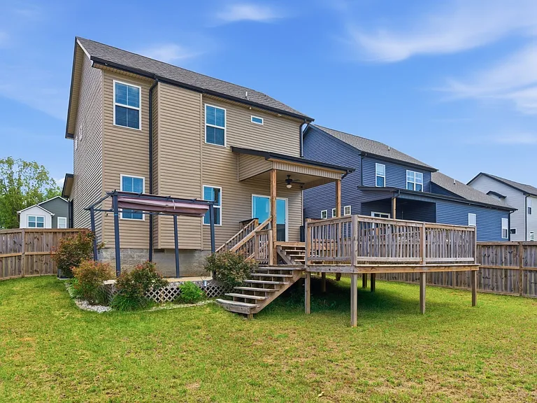 801 Marksman Ct — Photo 22